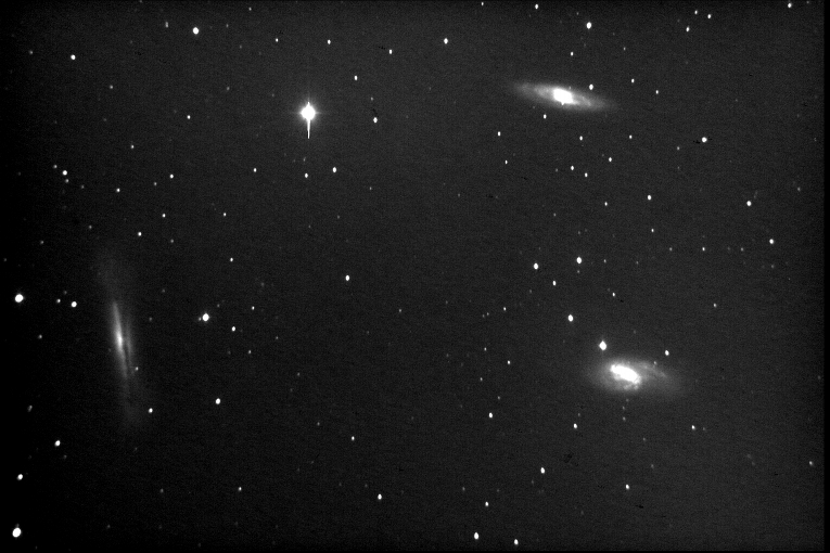 20091211_M65_M66_NGC3628_6x1m30s.jpg
